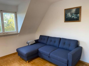 Gemütlich-moderne 2,5 Zimmer Wohnung in schöner Umgebung